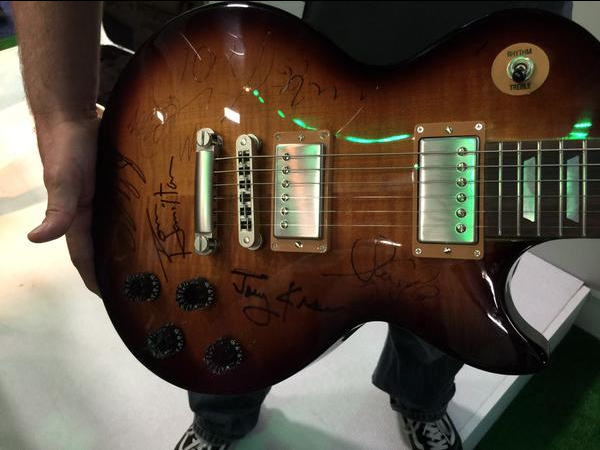 signed autographed Aerosmith guitar CLUS 2015