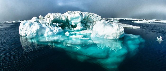 iceberg submerged