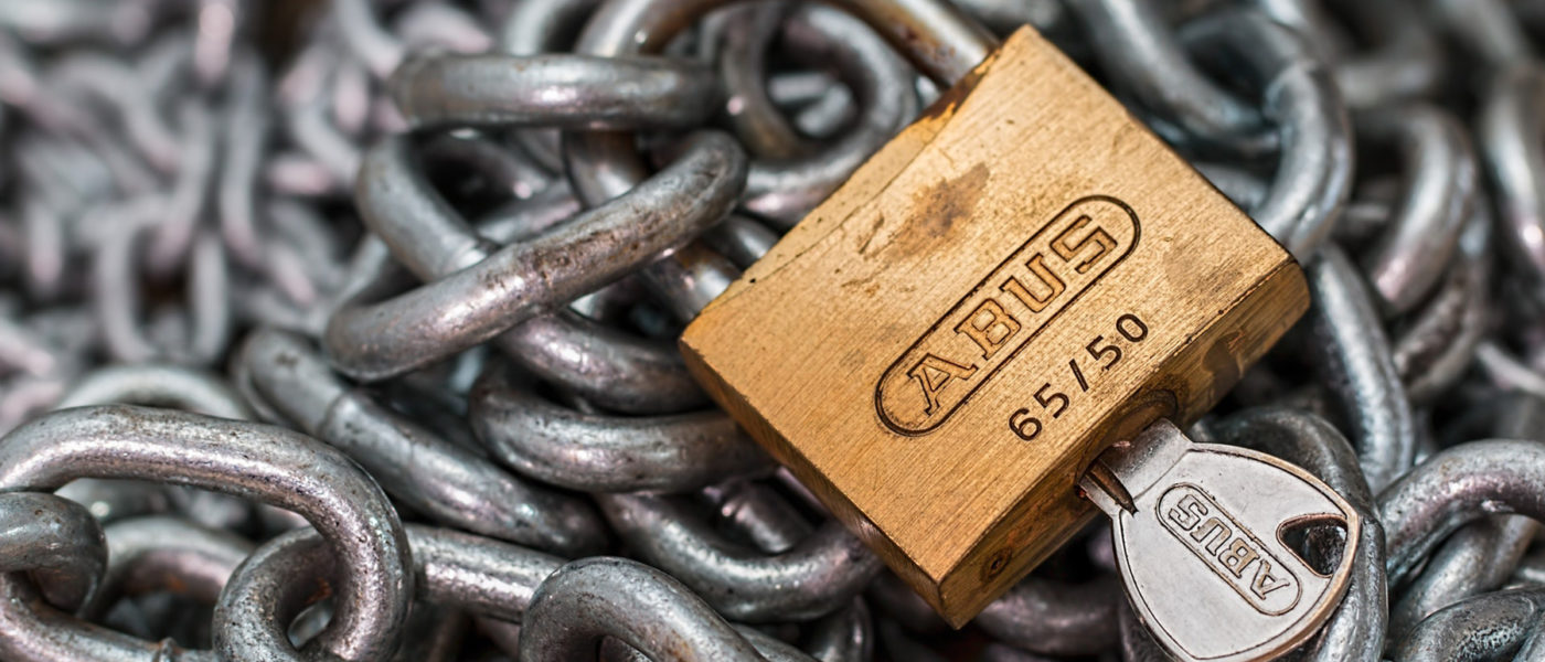 Wireless security - lock and chain